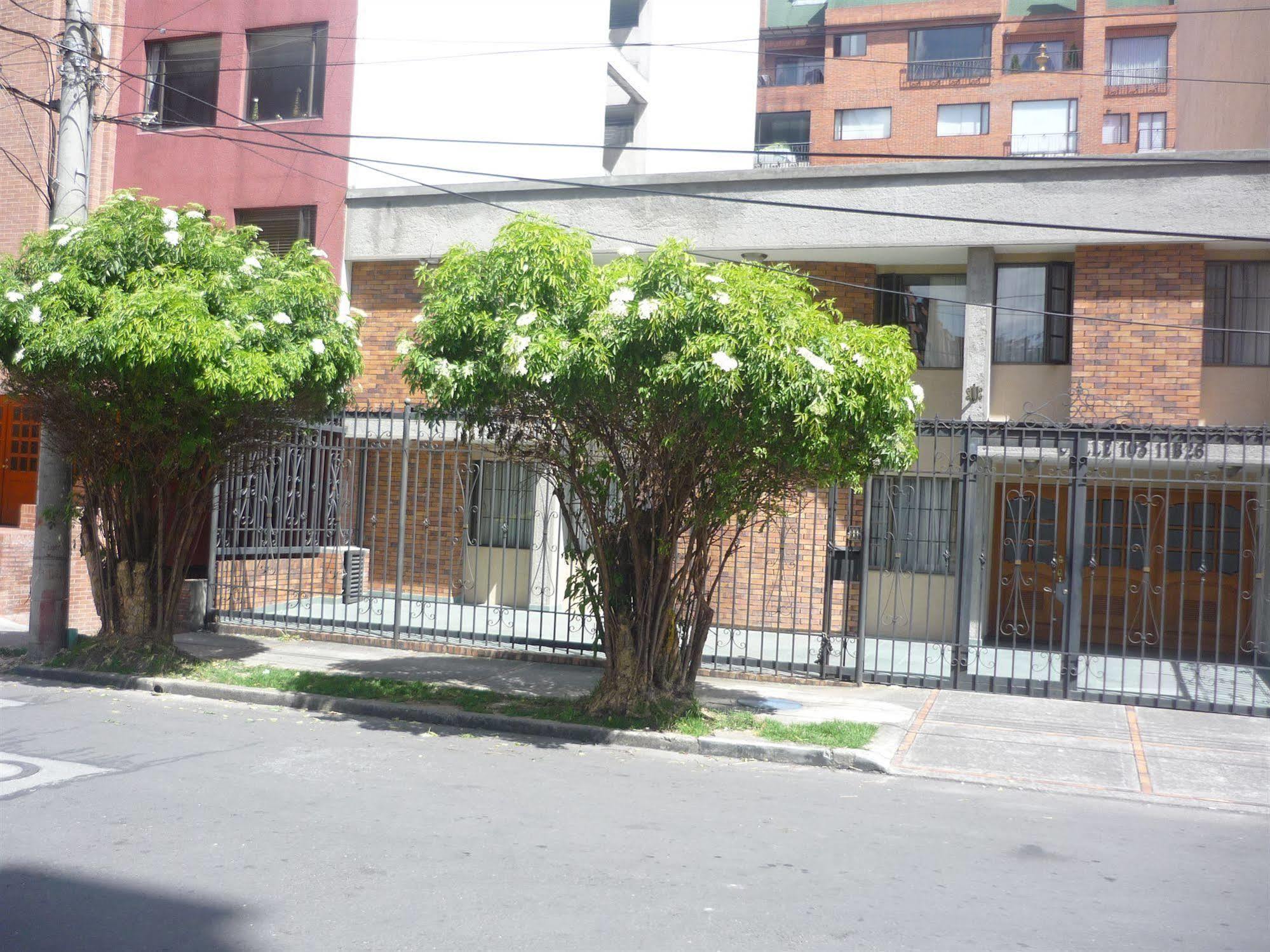 Hotel Casa La Riviera Bogotá Extérieur photo
