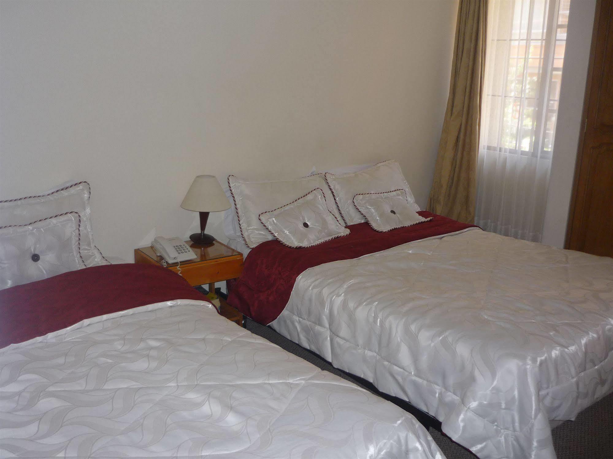 Hotel Casa La Riviera Bogotá Extérieur photo