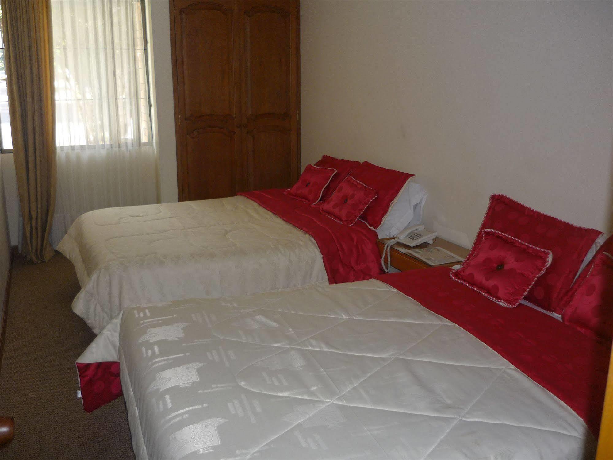 Hotel Casa La Riviera Bogotá Extérieur photo