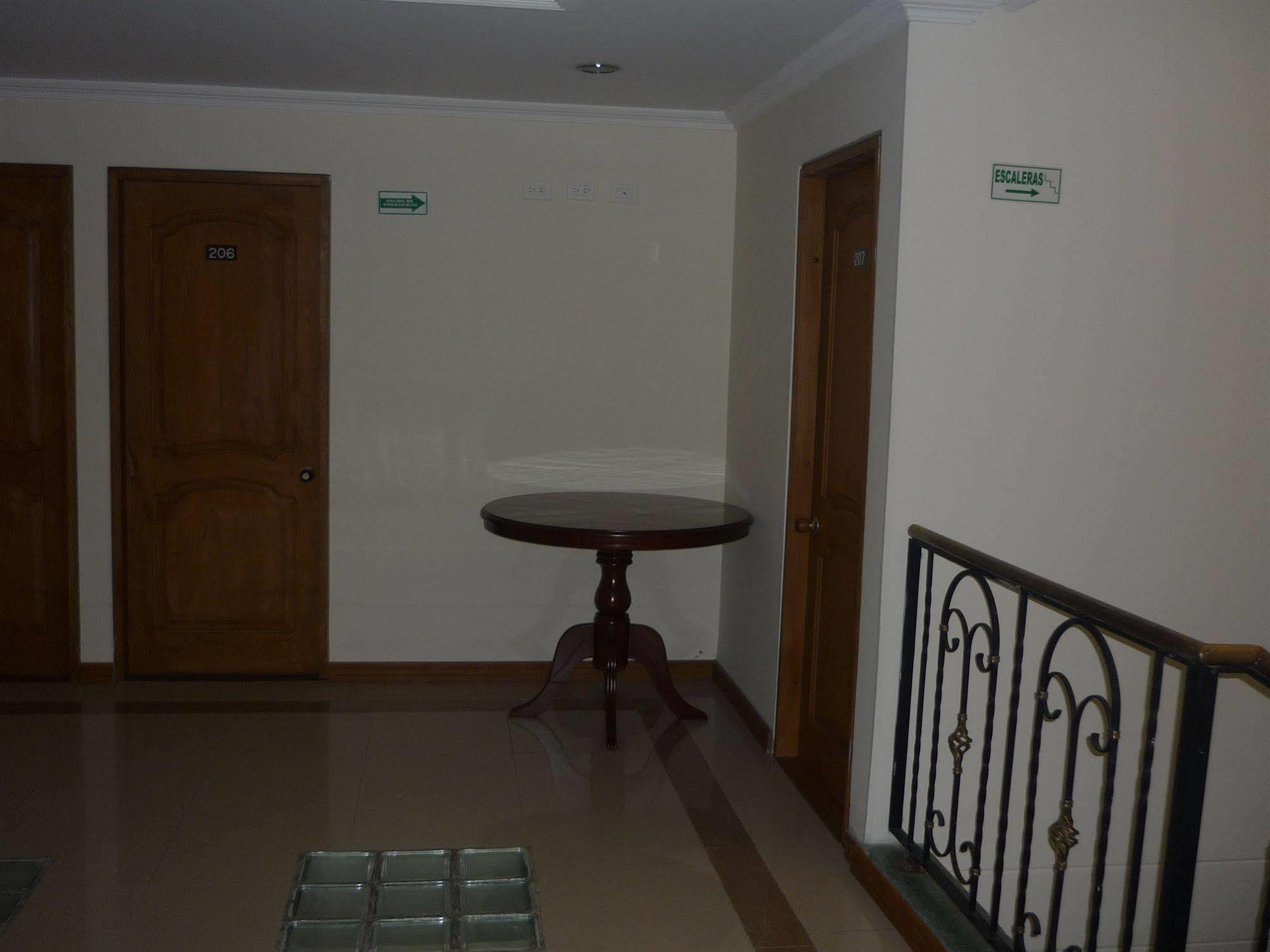 Hotel Casa La Riviera Bogotá Extérieur photo